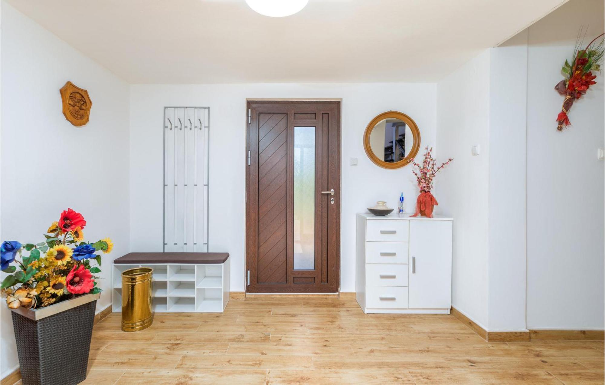 Awesome Home In Fazana With Kitchen Exterior photo